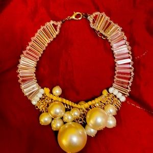 Oversized pearl necklace. Unique!